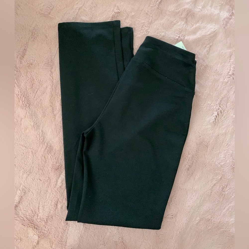 NWT Bundle of 2 pairs of Apt 9 Tummy Control pants size M